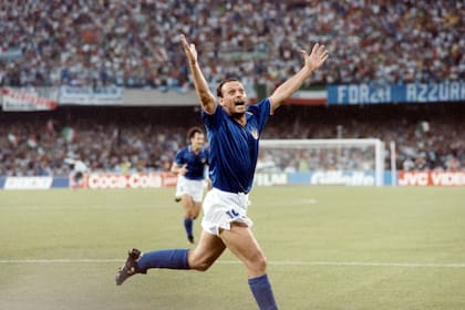 Italia saca ventaja:gol de Schillaci, top scorer del Mundial