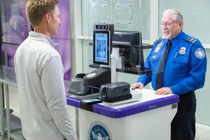 Touchless ID de TSA está disponible en 15 aeropuertos de Estados Unidos para ciertas aerolíneas de acuerdo a la terminal