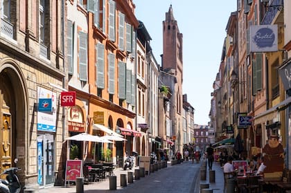 Toulouse es conocida como La Ville Rose (la Ciudad Rosa) por los ladrillos de terracota con los que se construyeron muchos de sus edificios.