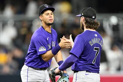 Tovar debutó en las Grandes Ligas en 2022 y se convirtió en el jugador de posición más joven en la historia de los Rockies en hacerlo, con apenas 21 años y 53 días