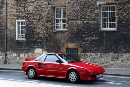Toyota MR2