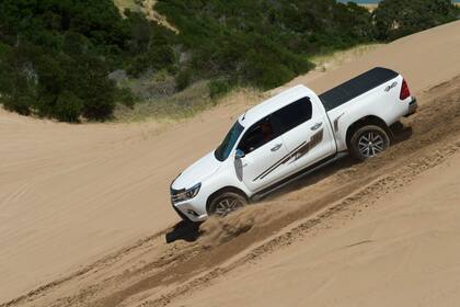 Toyota Hilux. Siempre primera, la pickup de la marca japonesa encabeza el ranking entre las medianas