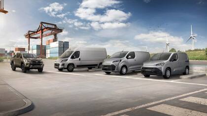 Toyota tiene la meta global de que para 2025 todos sus modelos tengan una opción híbrida.