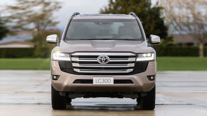 Toyota volvió a publicar a la venta el Land Cruiser 300
