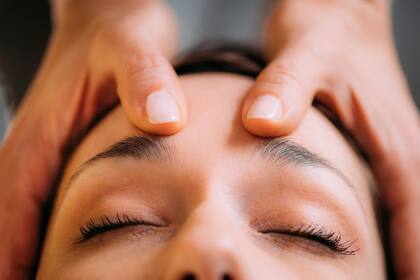 Trabaja desde una visión holística, integrando cuerpo, mente y sistema nervioso en un espacio de calma