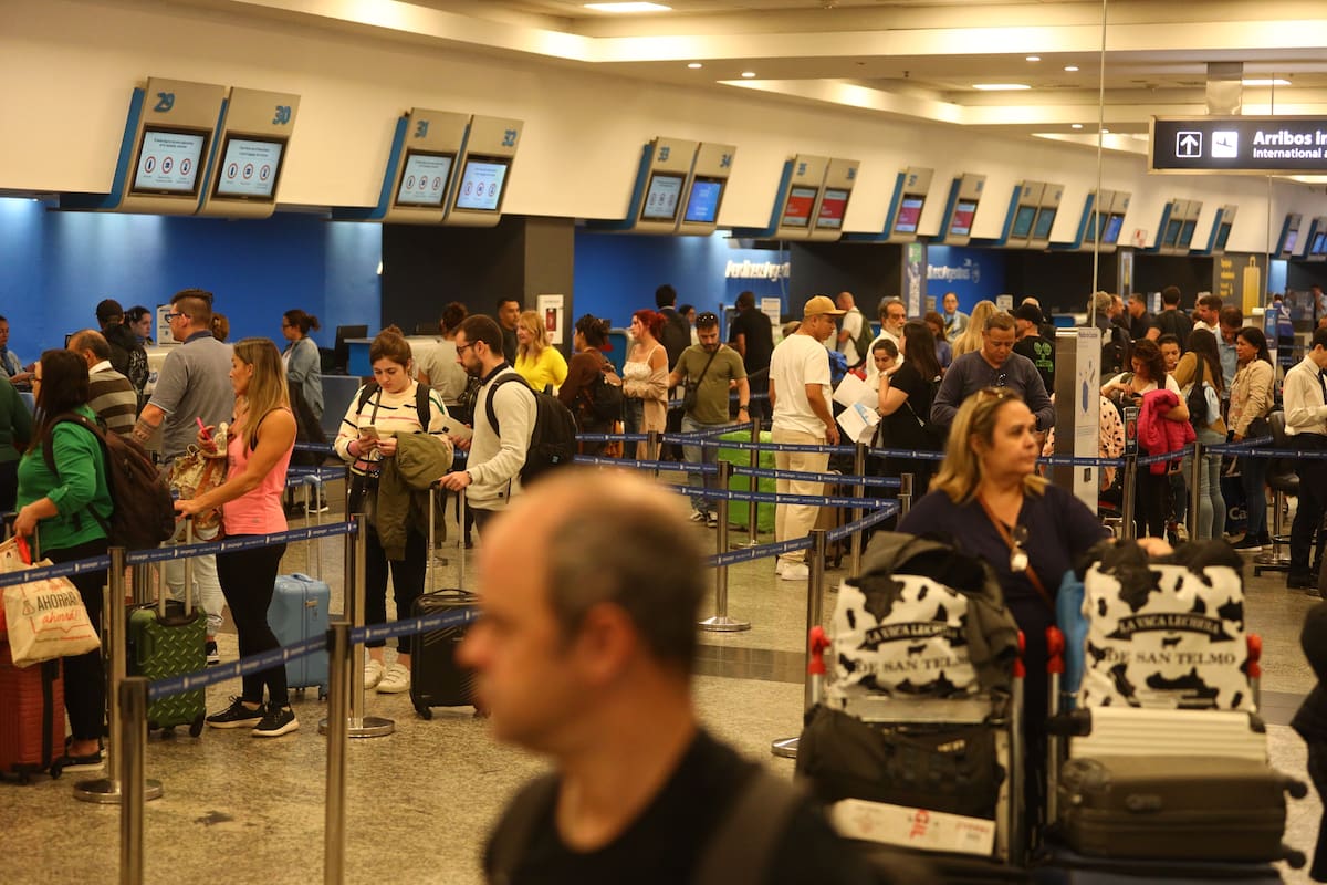 Anuncian asambleas gremiales en todos los aeropuertos del país para reclamar por mejoras salariales