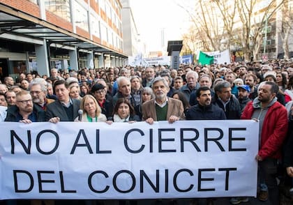 En agosto, trabajadores del Conicet se manifestaron en repudio a las declaraciones de Milei sobre el cierre o privtización del organismo. 