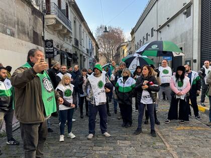 Trabajadores del INTA cuestionaron la pasividad del Consejo Directivo