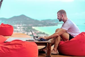 Workation: la nueva tendencia laboral que combina el trabajo con las vacaciones