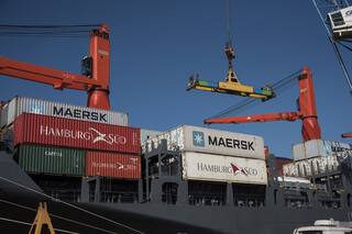 Decisiones contradictorias: bajarían los aranceles pero hay más prohibiciones para exportar