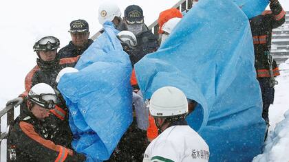 Tragedia en Japón: ocho estudiantes murieron al quedar atrapados en una avalancha de nieve
