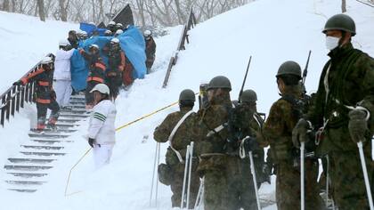 Tragedia en Japón: ocho estudiantes murieron al quedar atrapados en una avalancha de nieve