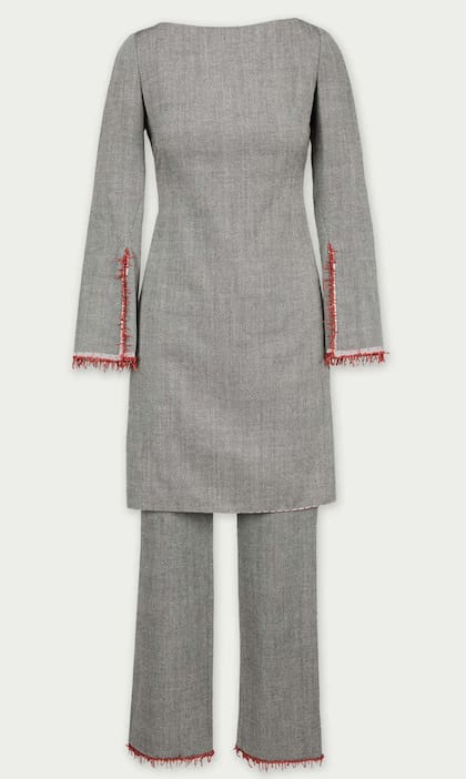 Traje Versace: entre US$1000 y US$2000