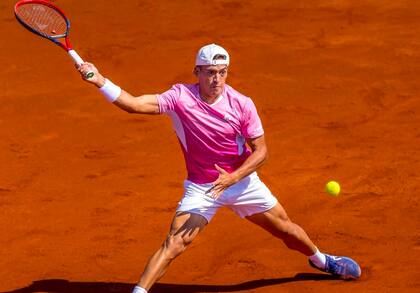 Tras alcanzar la final de Bucarest el último domingo, Sebastián Báez cayó en su debut de Montecarlo