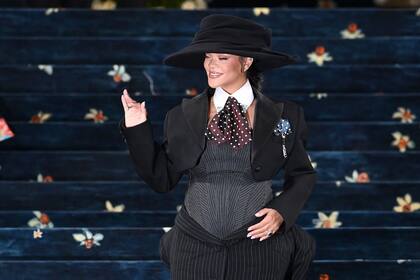 Tras algunas semanas de especulaciones, Rihanna confirmó que se encuentra nuevamente embarazada