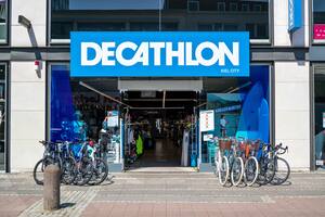 Tras años de idas y vueltas, Decathlon regresa a la Argentina