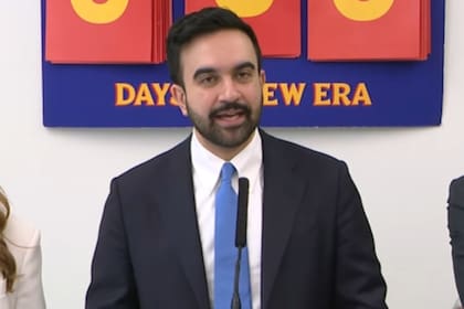 Tras anunciar su decisión de reanudar el desmantelamiento de campamentos de personas sin hogar en la ciudad de Nueva York, el alcalde publicó su plan sobre los refugios