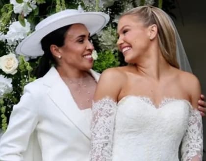 Tras cuatro años de relación, Marta y Lawrence dieron el sí