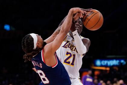 Tras dejar salir a Thomas, los Lakers contrataron a Darren Collison