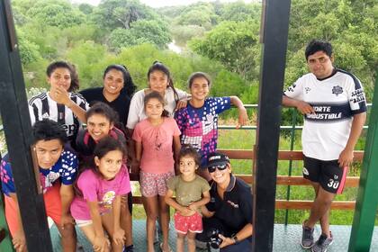 Tras descubrir la belleza de la provincia y su gente, Ana María se dedica a difundir sus paisajes.