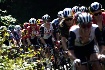 Tras el estreno en Bilbao, España, donde se impuso el británico Adam Yates, el Tour de Francia ofrecerá su segundo tramo.