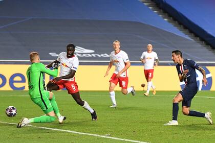 Tras el taco de Neymar, Ángel Di María puso el 2-0 para PSG ante Leipzig por la Champions League