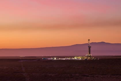 Tras la compra de los activos de Equinor, Vista se convirtió también en el mayor exportador de crudo del país; la compañía planea reducir su apalancamiento neto a 1,0x antes de que termine 2026, dos años antes de lo previsto