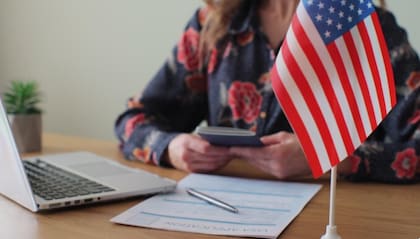 Tras la normativa del Uscis, migrantes venezolanos, cubano e iranís padecieron cancelaciones en su ceremonia de naturalización