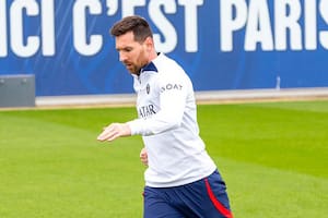 Tras el viaje a Arabia Saudita, la suspensión y las disculpas, Messi se entrenó con PSG