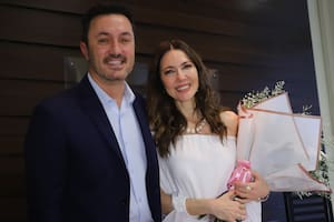 La presentación de la nueva novela de Cristina Pérez junto a su novio, Luis Petri, futuro ministro de Defensa