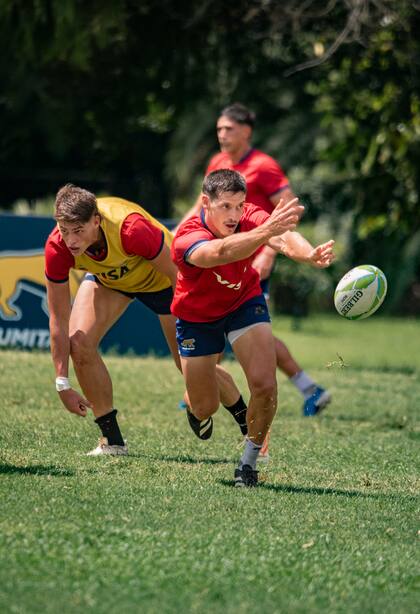 Tras la salida de Gastón Revol quedaron pocas alternativas en la función de medio-scrum; el regreso de Lavayén es una muy buena noticia en ese rubro.