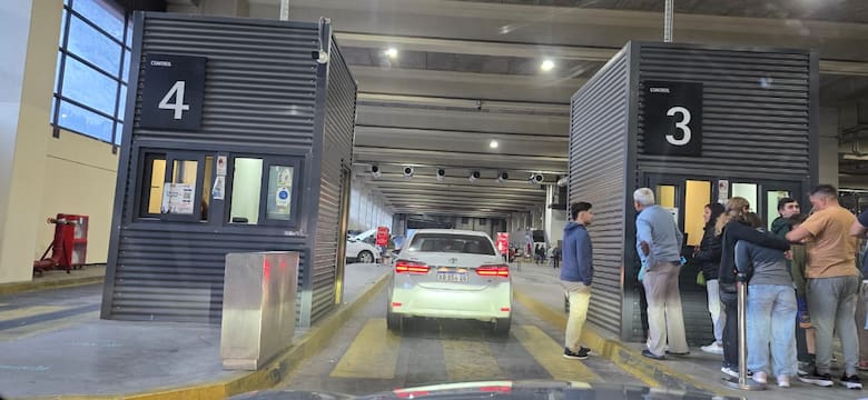 Tras reforzar la atención, las demoras para cruzar a Chile en la se redujeron de 12 horas a 20 minutos
Coordinación de Frontera