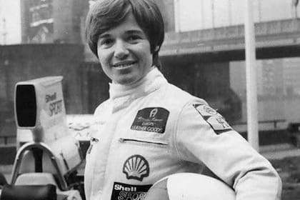 Tras repartir salames a bordo de una furgoneta en un pueblo de dos mil habitantes, María Grazia Lombardi se ganó un lugar en la historia de la Fórmula 1 convirtiéndose no solo en una de las 5 mujeres que corrieron profesionalmente sino en la única en puntuar desde la creación de los Grand Prix en 19