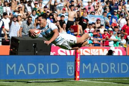 Tras su paso por el Mundial Francia 2023, Isgró retoma su presencia en los Pumas, adaptándose desde el rugby seven.