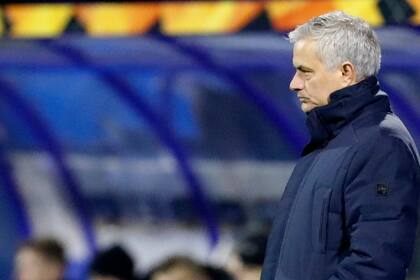 Tras su salida de Tottenham, Mourinho estará al frente de Roma, que pensó antes en Gallardo