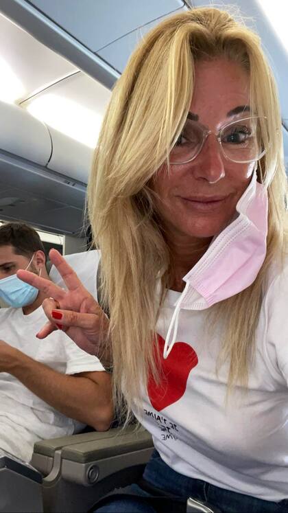 Tras un mes y medio de quedar varada en Miami, Latorre anunció su regreso