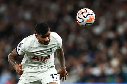 Tras una fecha de suspensión, Cristian Romero vuelve a jugar en Tottenham 