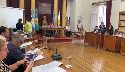 Tras una larga sesión, los consejales del municipio de Azul, aprobaron una nueva tasa para el campo