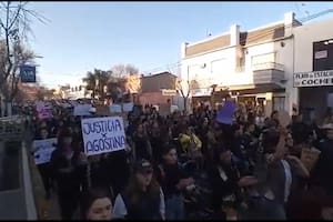 Fuertes incidentes en una marcha en reclamo de justicia por un femicidio
