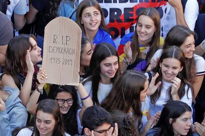  Cataluña se despertó este jueves con rutas y vías férreas cortadas en la cuarta jornada de movilización.