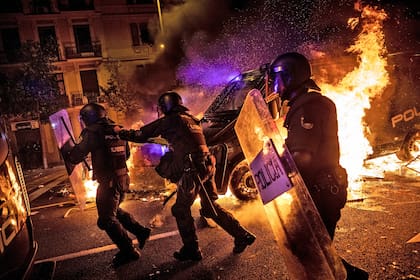 El ministerio del Interior anunció el envío de refuerzos policiales a Cataluña.