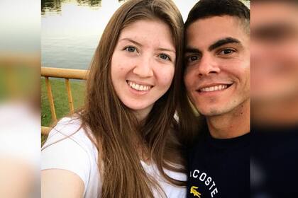 Tras una relación virtual, se conocieron personalmente. Foto Facebook Raylane Vanzella