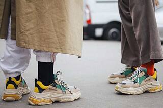 Las zapatillas llaman la atención y ganan el podio