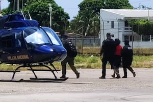 Trasladan a la cárcel de Tegucigalpa a Herlinda Bobadilla, de uno de los clanes más buscados por Estados Unidos