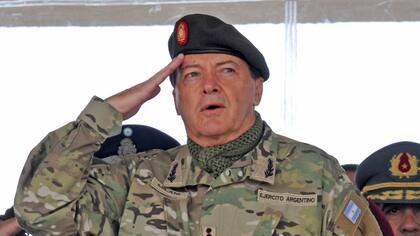 Trasladan a Milani al penal de Ezeiza en un avión de Gendarmería