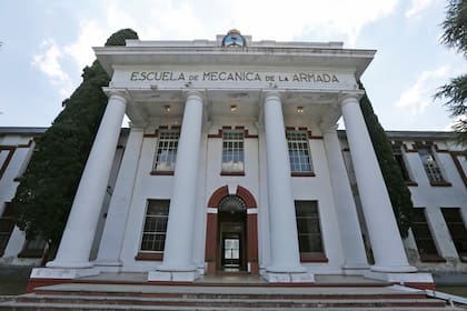 En la exEscuela de Mecánica de la Armada (ESMA) funcionó un centro clandestino de detención durante el último gobierno militar (1976-1983), lugar donde estuvieron secuestradas Alice Domon y Léonie Duquet