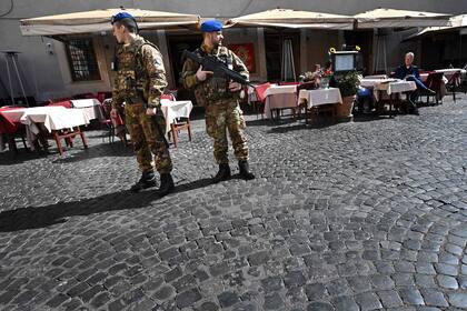 Trastevere, custodiado, por efecto del Coronavirus.