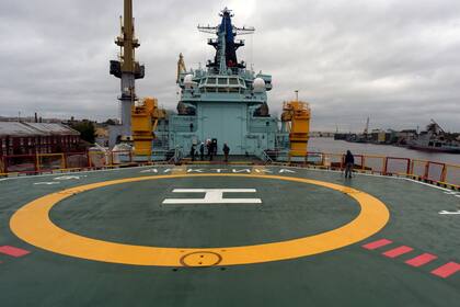 El rompehielos nuclear más grande del mundo posee un helipuerto