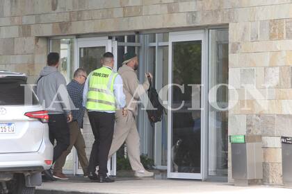 Travis Kelce tiene 34 años y es jugador profesional de fútbol americano en los Kansas City Chiefs, los vigentes campeones de la NFL. Además, es una de las grandes figuras que obtuvo el título del Super Bowl en 2020