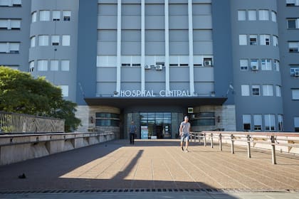 El Hospital Central, el principal efector público de la provincia, también está al límite de su capacidad